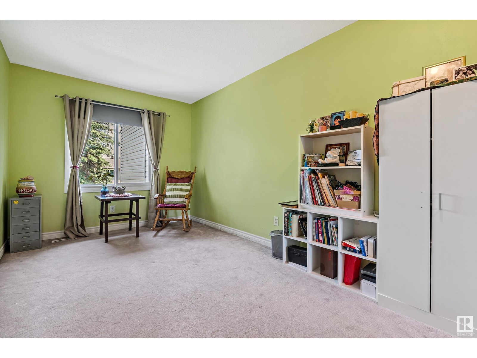Photo 16 of C 7 Garden Grove Gv Nw, Edmonton AB