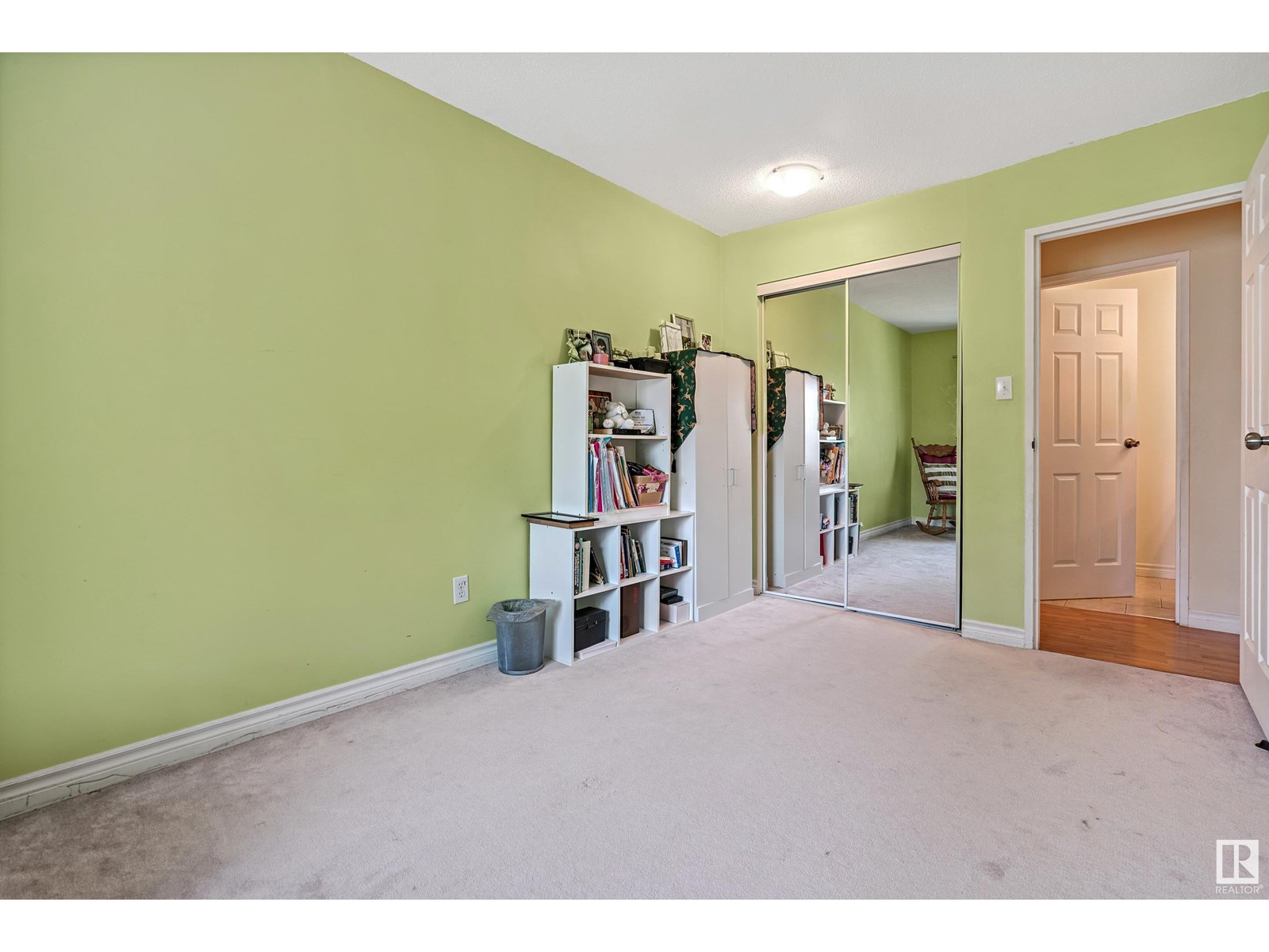 Photo 17 of C 7 Garden Grove Gv Nw, Edmonton AB