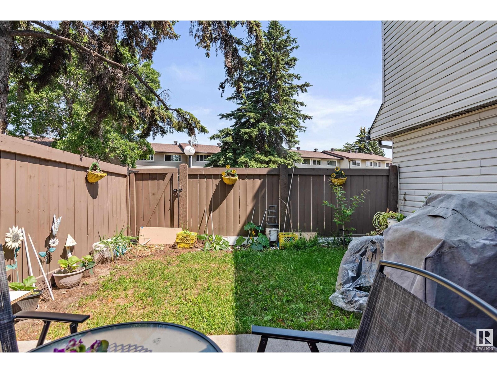 Photo 19 of C 7 Garden Grove Gv Nw, Edmonton AB