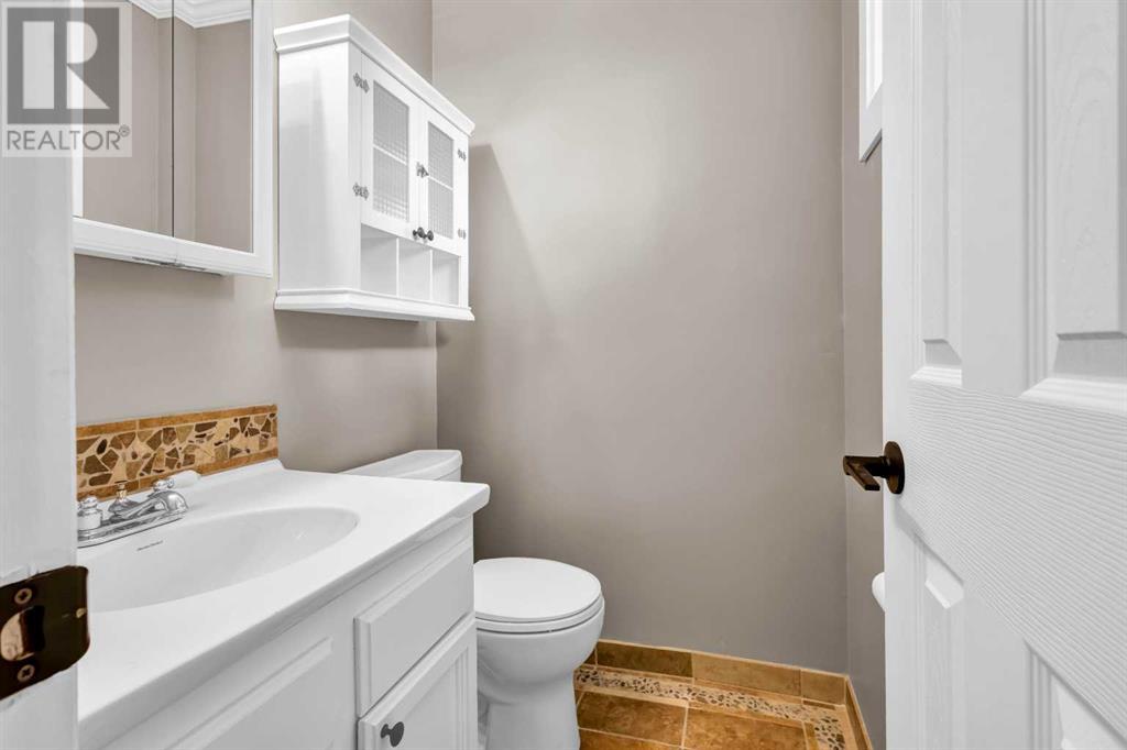 236 Queen Tamara Way SE Photo 20 - Calgary Real Estate