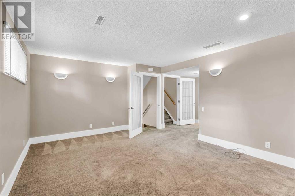 236 Queen Tamara Way SE Photo 26 - Calgary Real Estate