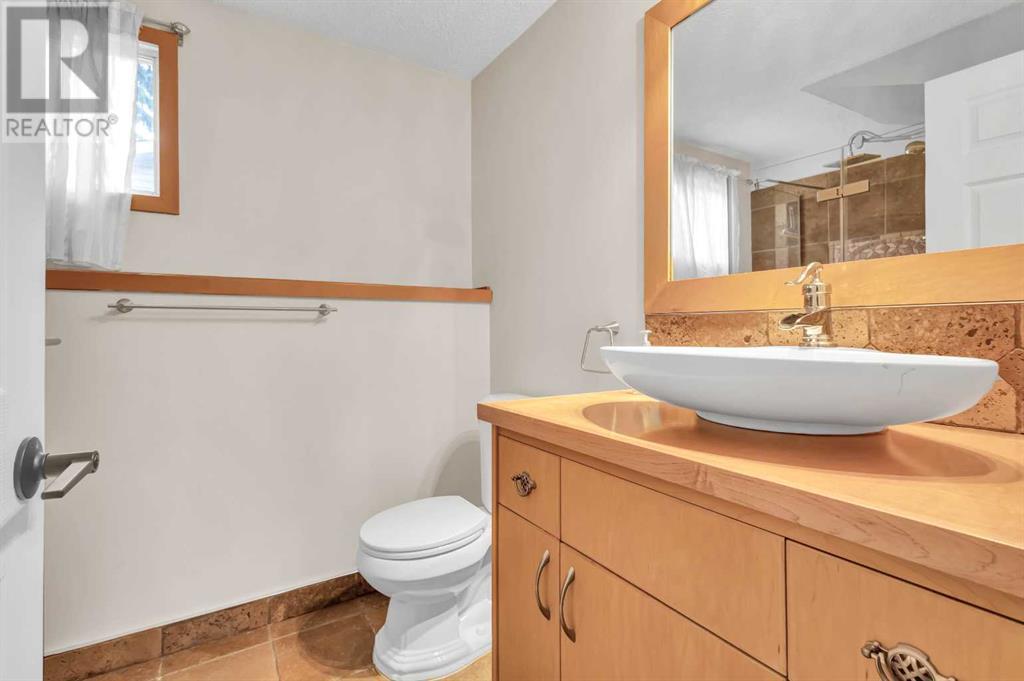 236 Queen Tamara Way SE Photo 28 - Calgary Real Estate