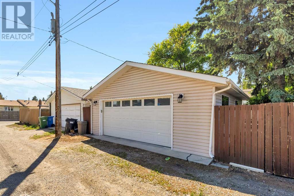 236 Queen Tamara Way SE Photo 46 - Calgary Real Estate