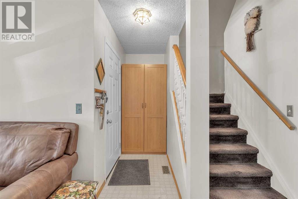 Single Family House for Sale in    Street NE Temple Calgary 