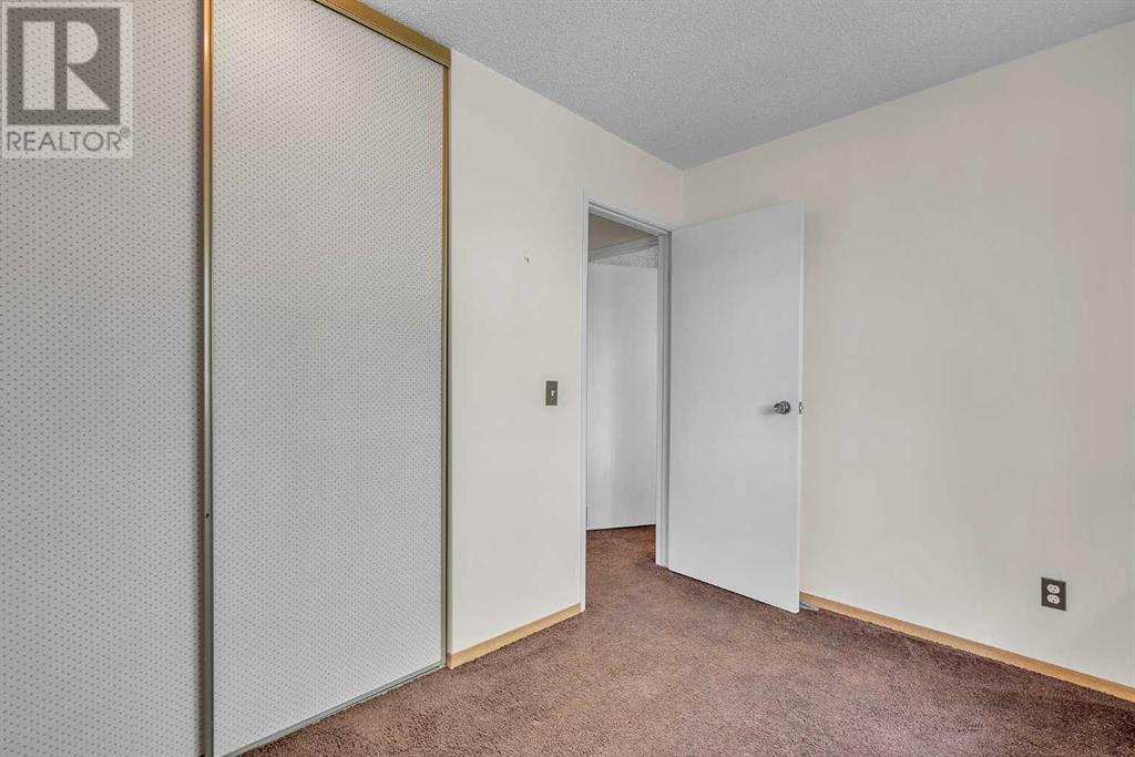 Single Family House for Sale in    Street NE Temple Calgary 