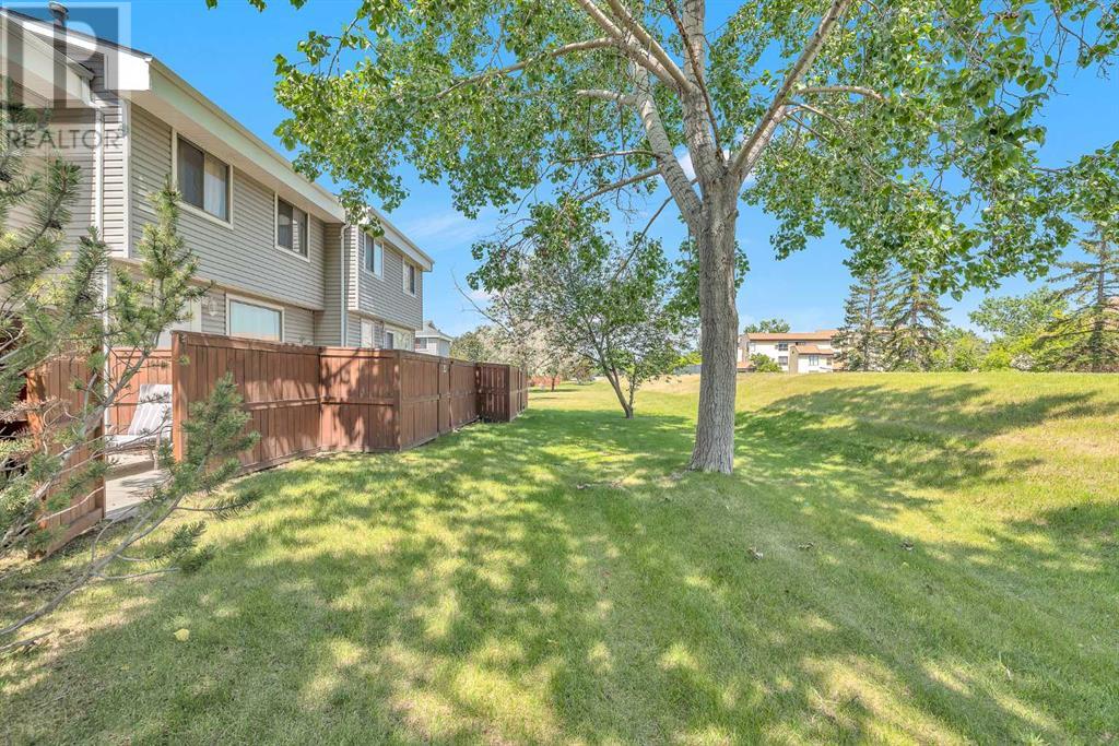 Single Family House for Sale in    Street NE Temple Calgary 