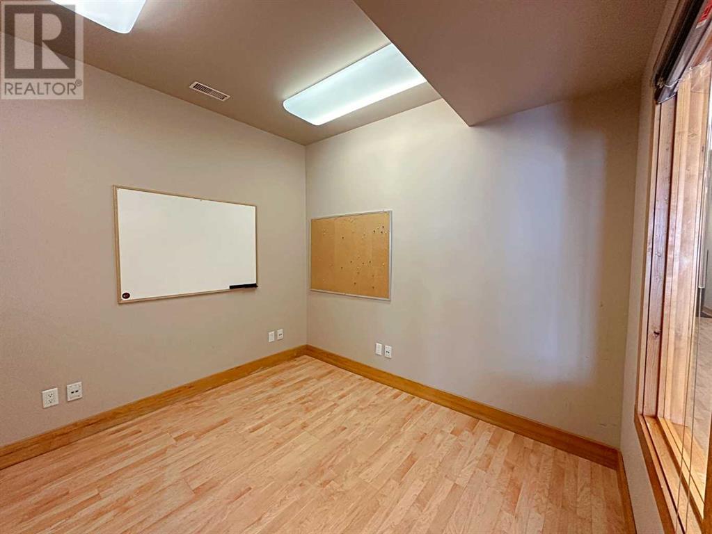 Photo 10 of 6 B 380 Mackenzie Boulevard, Fort Mcmurray AB