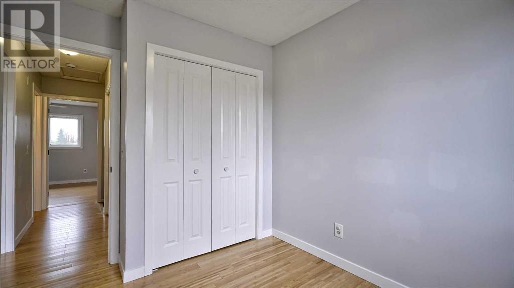 Single Family House for Sale in  Riverbrook Way SE Riverbend Calgary 