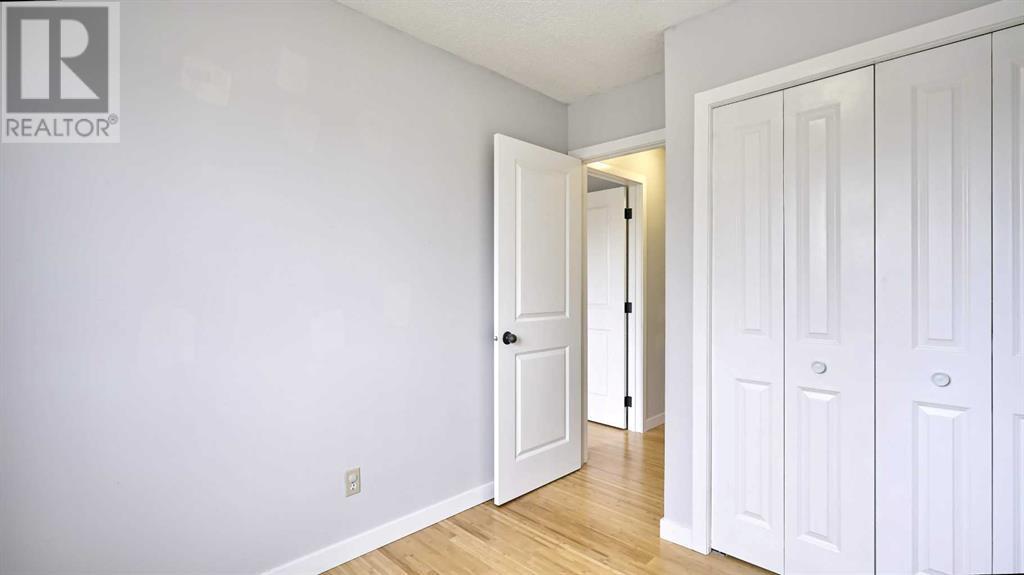 Single Family House for Sale in  Riverbrook Way SE Riverbend Calgary 