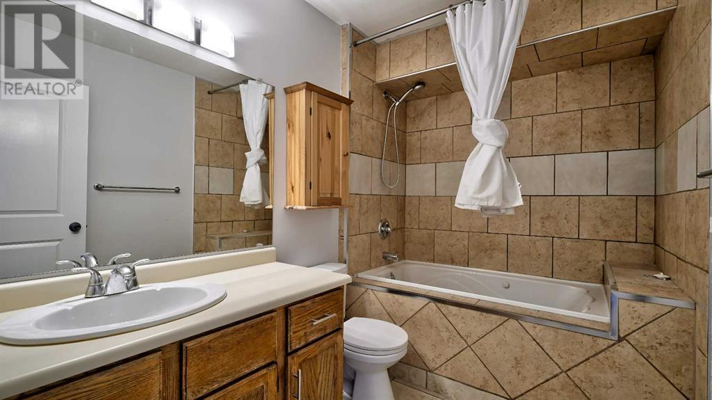 Single Family House for Sale in  Riverbrook Way SE Riverbend Calgary 