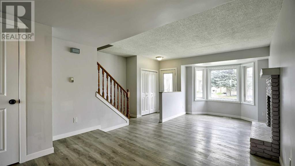 Single Family House for Sale in  Riverbrook Way SE Riverbend Calgary 