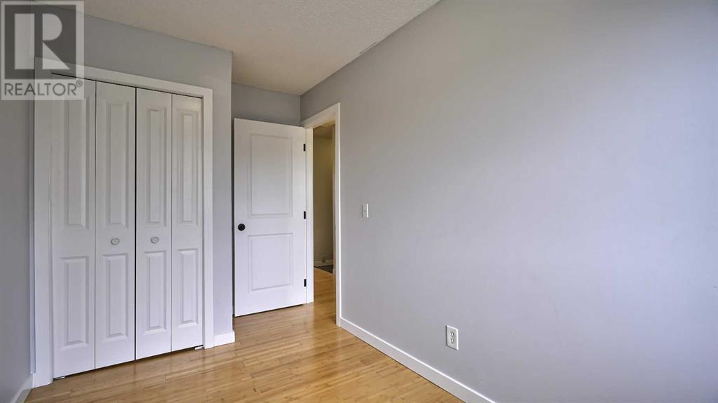 Single Family House for Sale in  Riverbrook Way SE Riverbend Calgary 