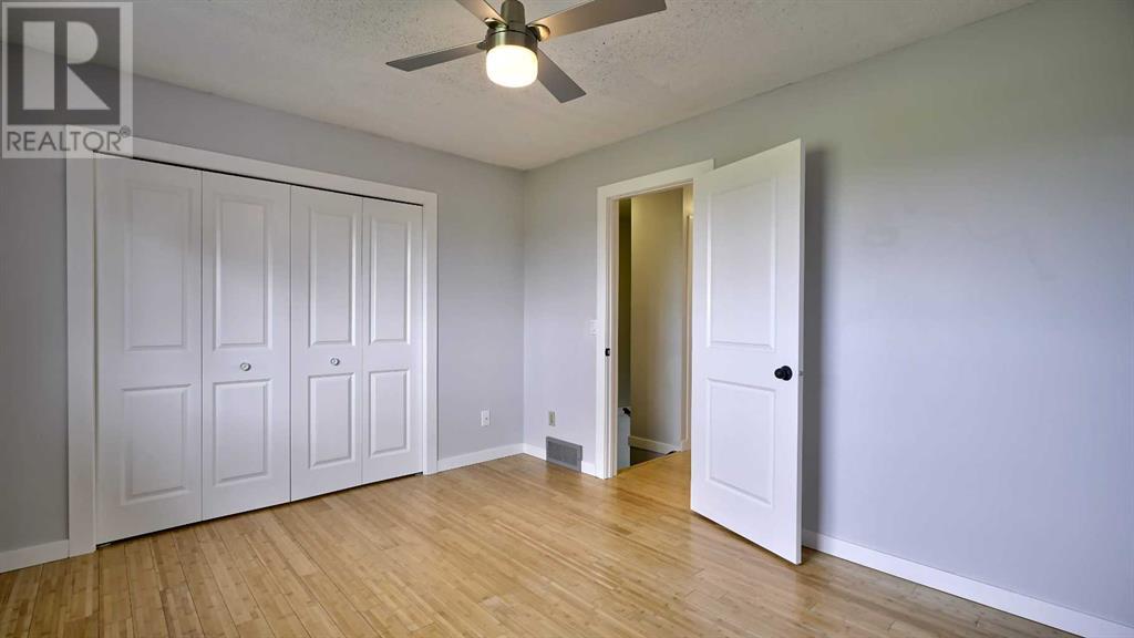 Single Family House for Sale in  Riverbrook Way SE Riverbend Calgary 