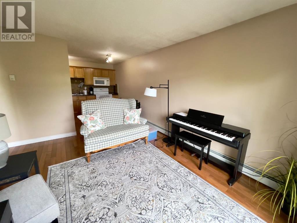 Single Family House for Sale in    Avenue SW Sunalta Calgary 