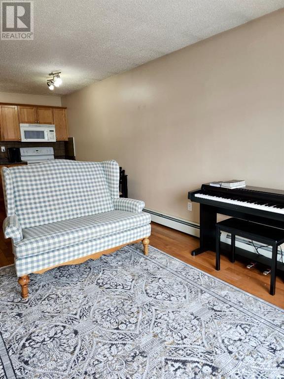 Single Family House for Sale in    Avenue SW Sunalta Calgary 