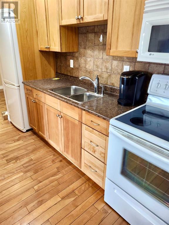 Single Family House for Sale in    Avenue SW Sunalta Calgary 