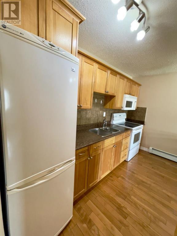 Single Family House for Sale in    Avenue SW Sunalta Calgary 