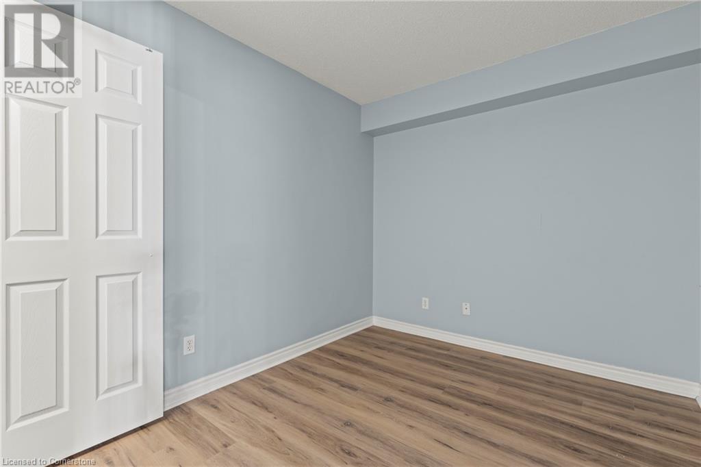 Photo 17 of 2075 Appleby Line Unit 407, Burlington ON