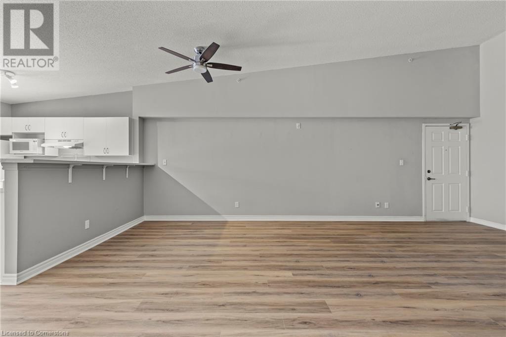 Photo 9 of 2075 Appleby Line Unit 407, Burlington ON