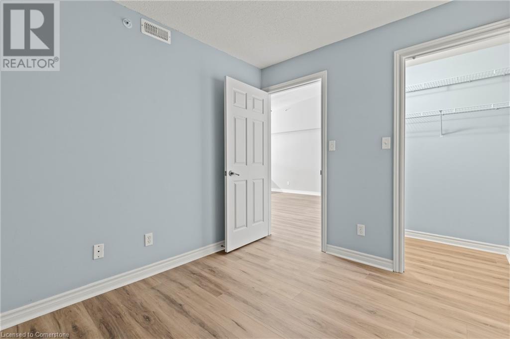 Photo 19 of 2075 Appleby Line Unit 407, Burlington ON