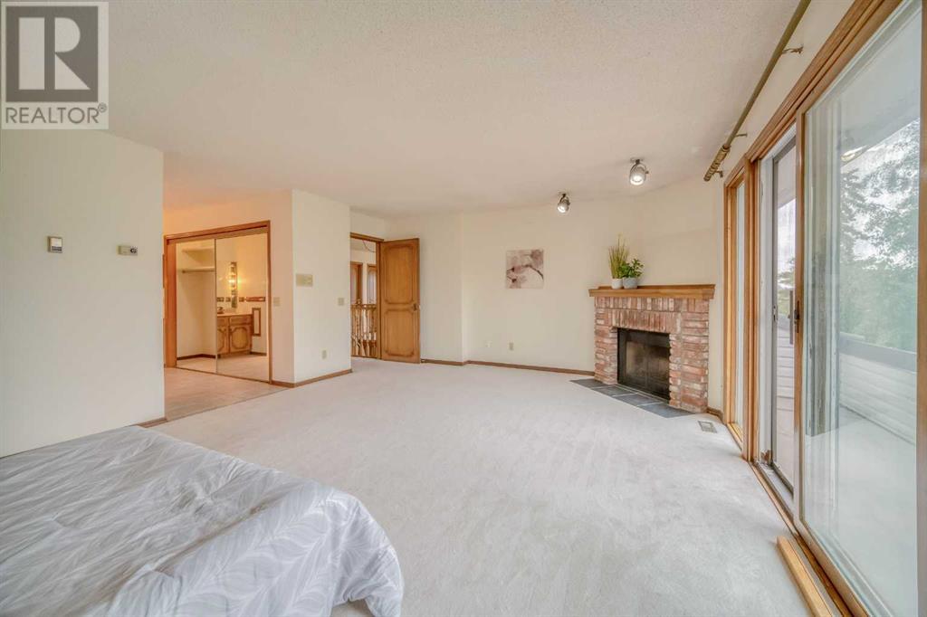 Single Family House for Sale in  Edgehill Court NW Edgemont Calgary 
