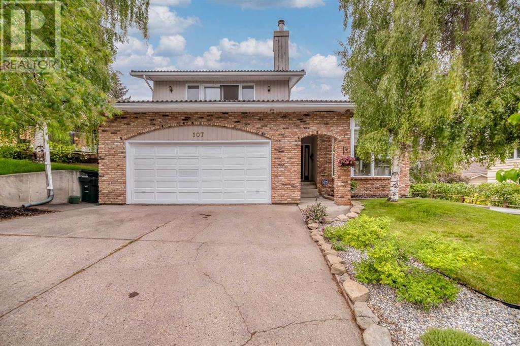 107 Edgehill Court NW, Calgary, Alberta