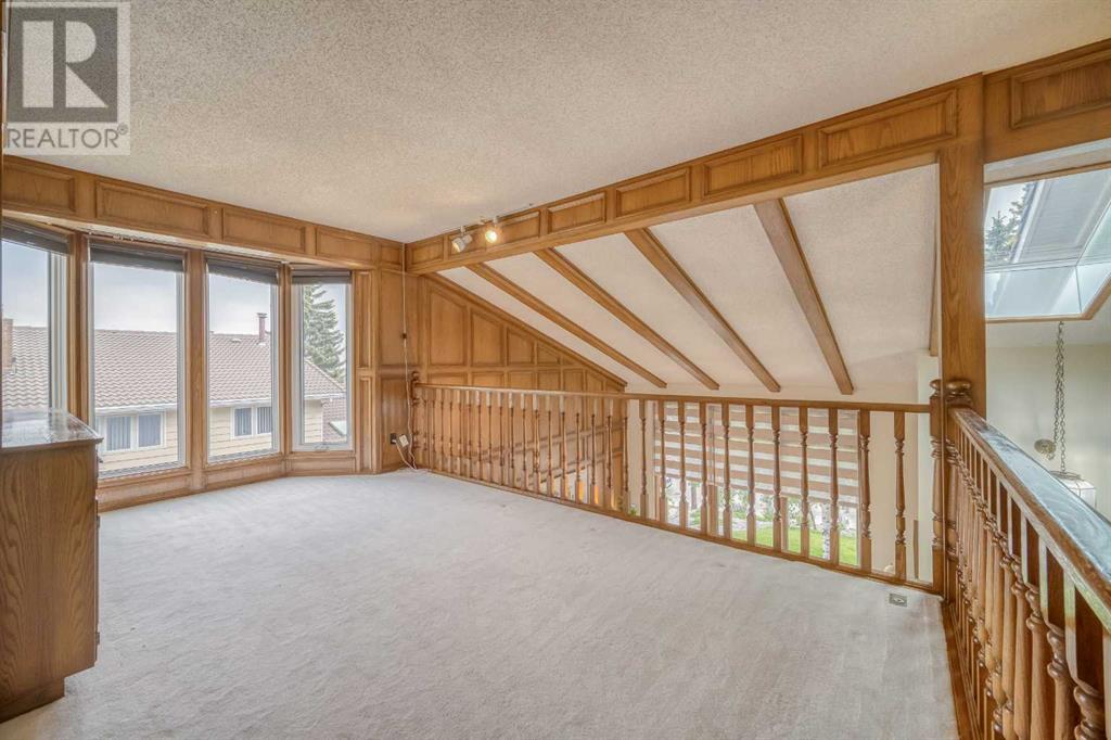 Single Family House for Sale in  Edgehill Court NW Edgemont Calgary 