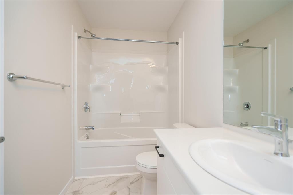 Photo 20 of 93 Bill Briercliffe Drive, Winnipeg MB
