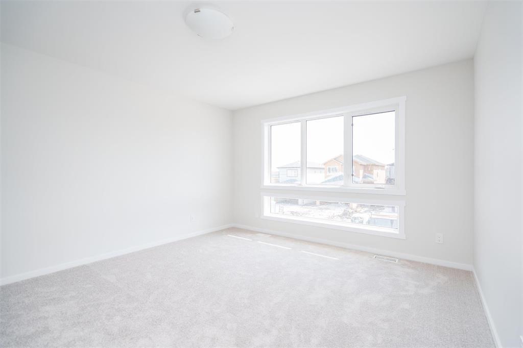 Photo 23 of 93 Bill Briercliffe Drive, Winnipeg MB