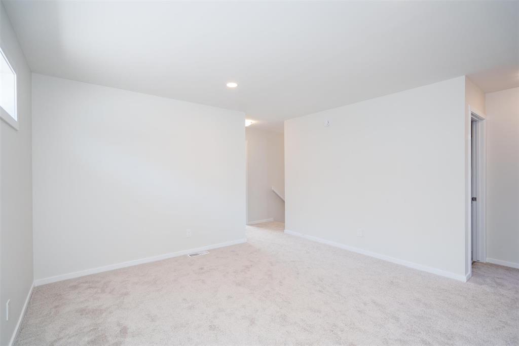 Photo 18 of 93 Bill Briercliffe Drive, Winnipeg MB