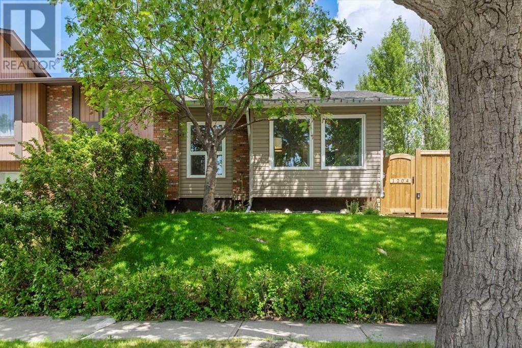 Single Family House Bungalow for Sale in  Ranchlands Way NW Ranchlands Calgary 