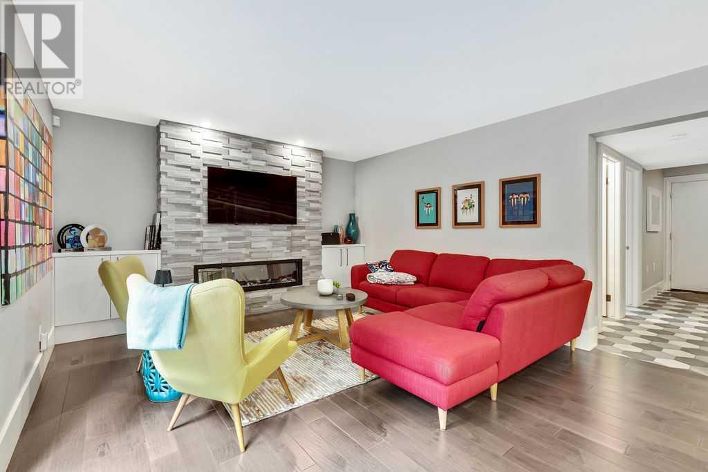 Single Family House for Sale in  Lake Placid Place SE Lake Bonavista Calgary 