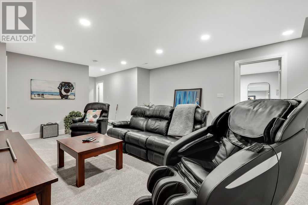 Single Family House for Sale in  Lake Placid Place SE Lake Bonavista Calgary 