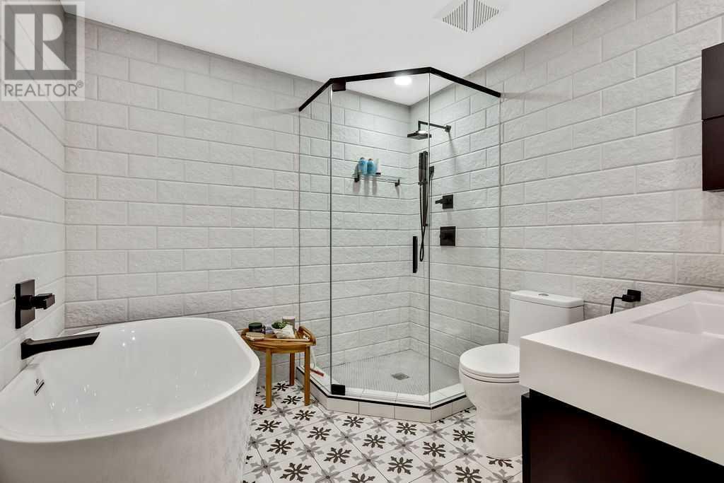 Single Family House for Sale in  Lake Placid Place SE Lake Bonavista Calgary 