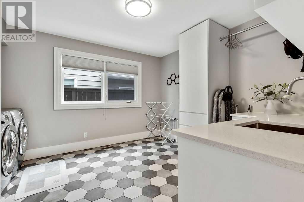 Single Family House for Sale in  Lake Placid Place SE Lake Bonavista Calgary 