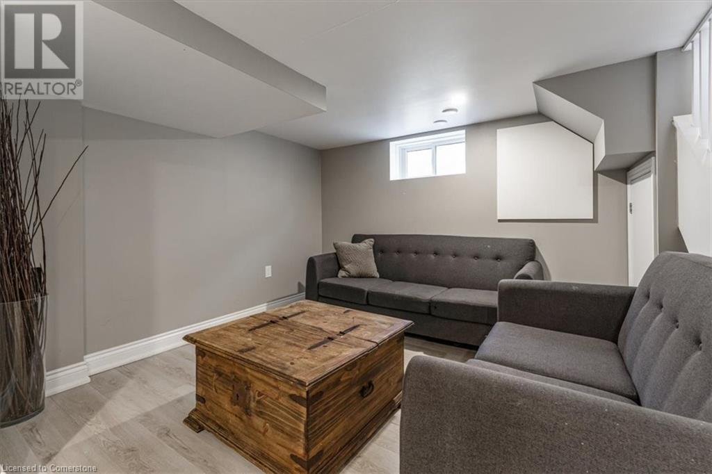 Photo 30 of 23 Nelles Boulevard, Grimsby ON