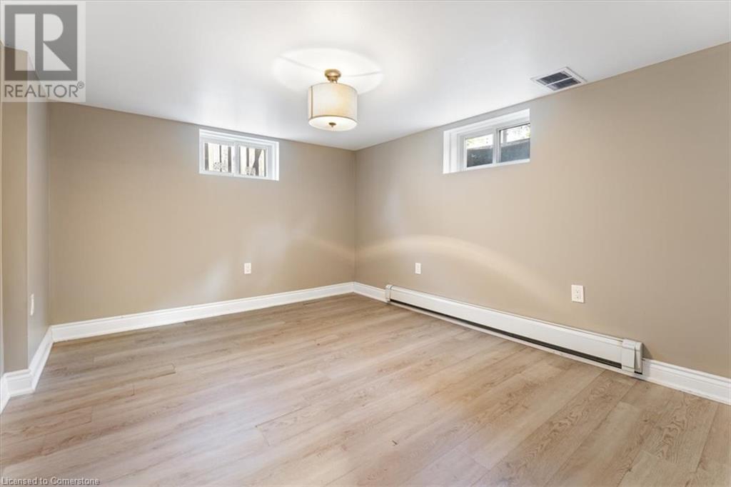 Photo 31 of 23 Nelles Boulevard, Grimsby ON