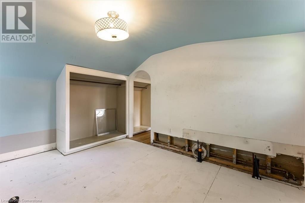 Photo 25 of 23 Nelles Boulevard, Grimsby ON