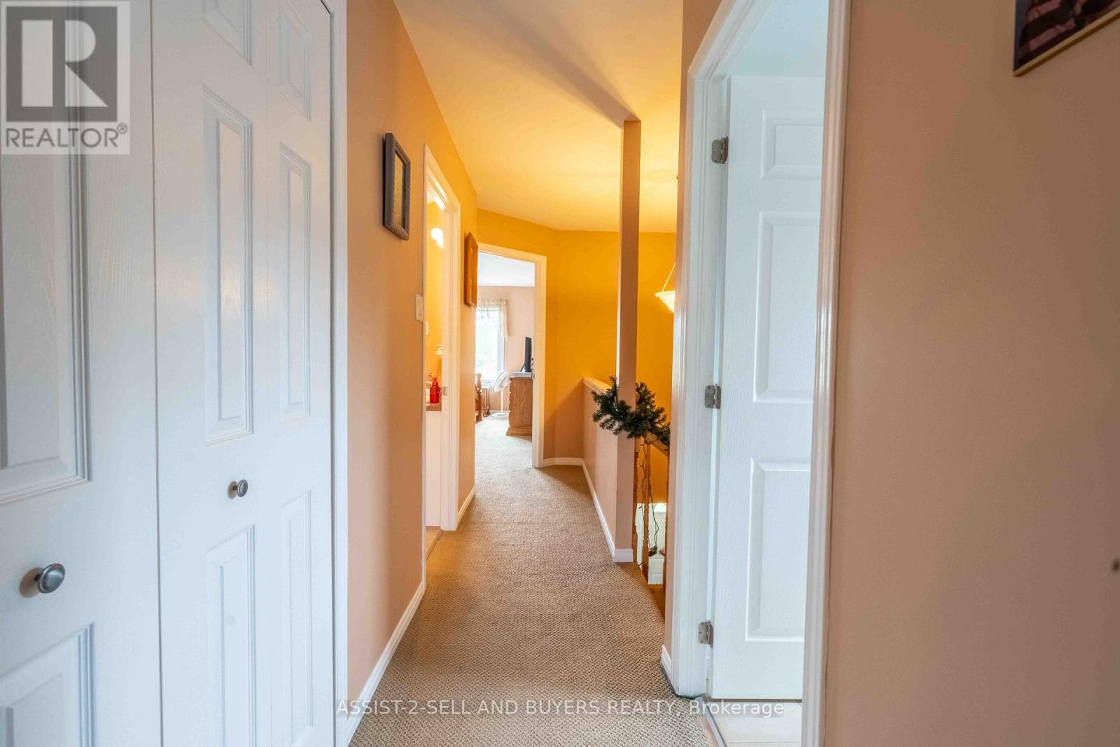 Photo 17 of 95 Mckenzie Street W, Cornwall ON