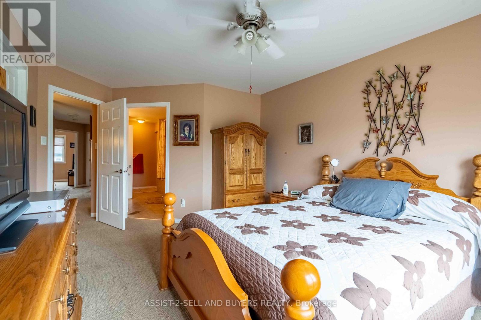 Photo 20 of 95 Mckenzie Street W, Cornwall ON