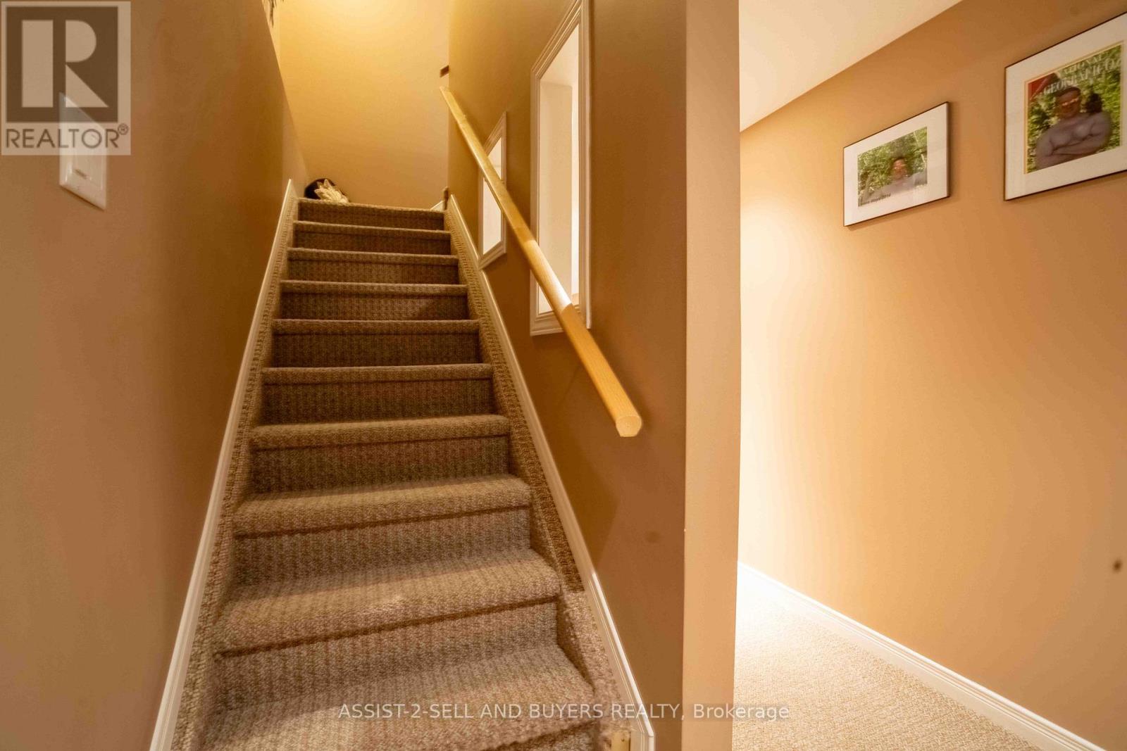 Photo 42 of 95 Mckenzie Street W, Cornwall ON