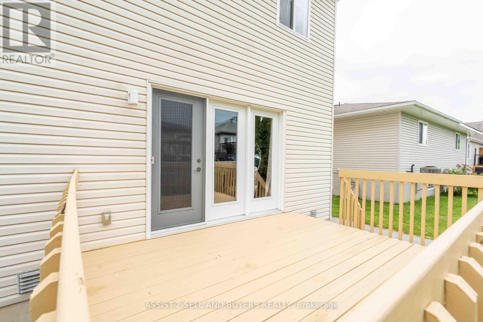 Photo 49 of 95 Mckenzie Street W, Cornwall ON