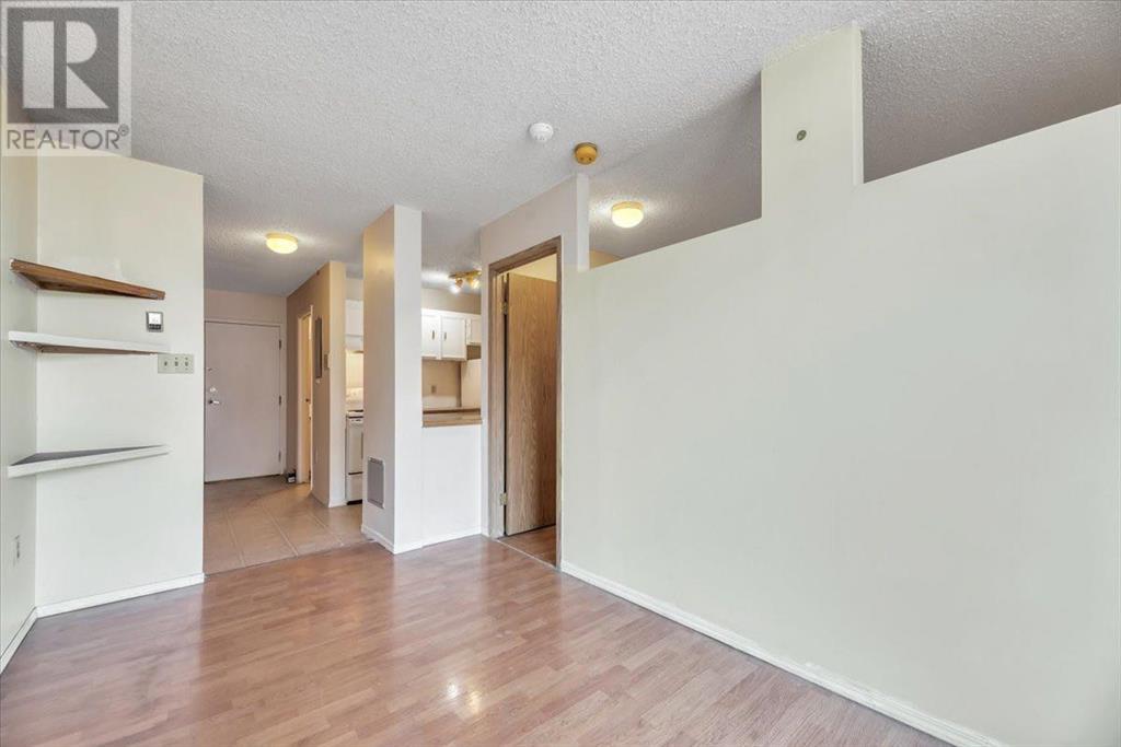 Single Family House for Sale in    Avenue SE Chinatown Calgary 