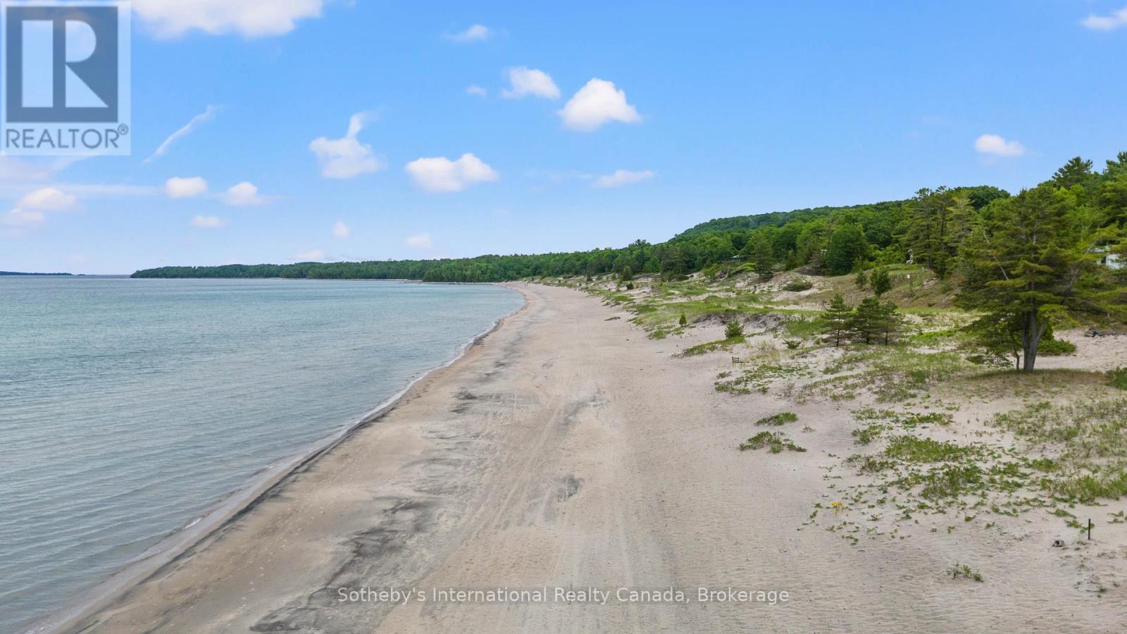 Photo 45 of 4 Amik Lane, Christian Island 30 ON