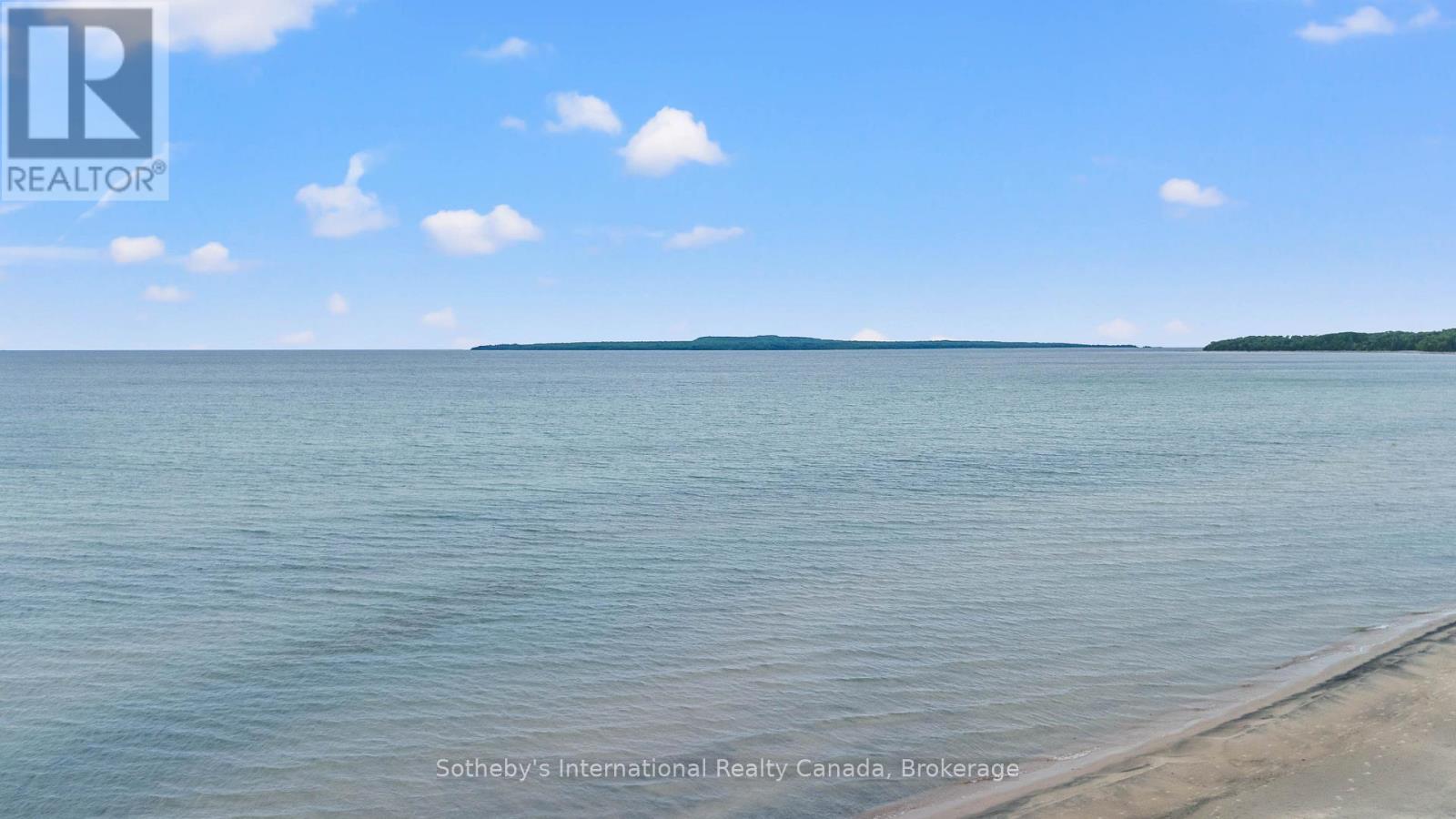 Photo 47 of 4 Amik Lane, Christian Island 30 ON