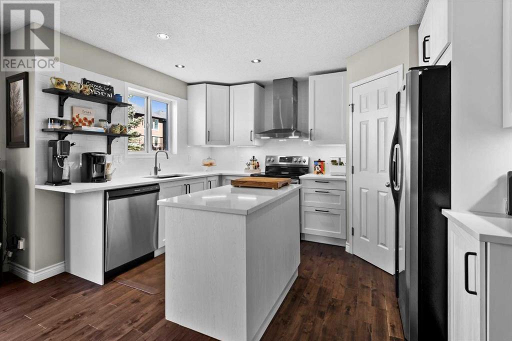 Single Family House for Sale in  Rocky Ridge Green NW Rocky Ridge Calgary 