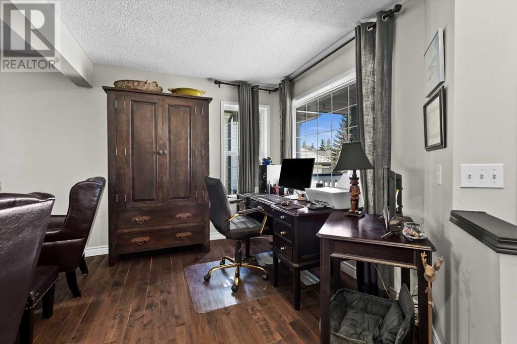 Single Family House for Sale in  Rocky Ridge Green NW Rocky Ridge Calgary 