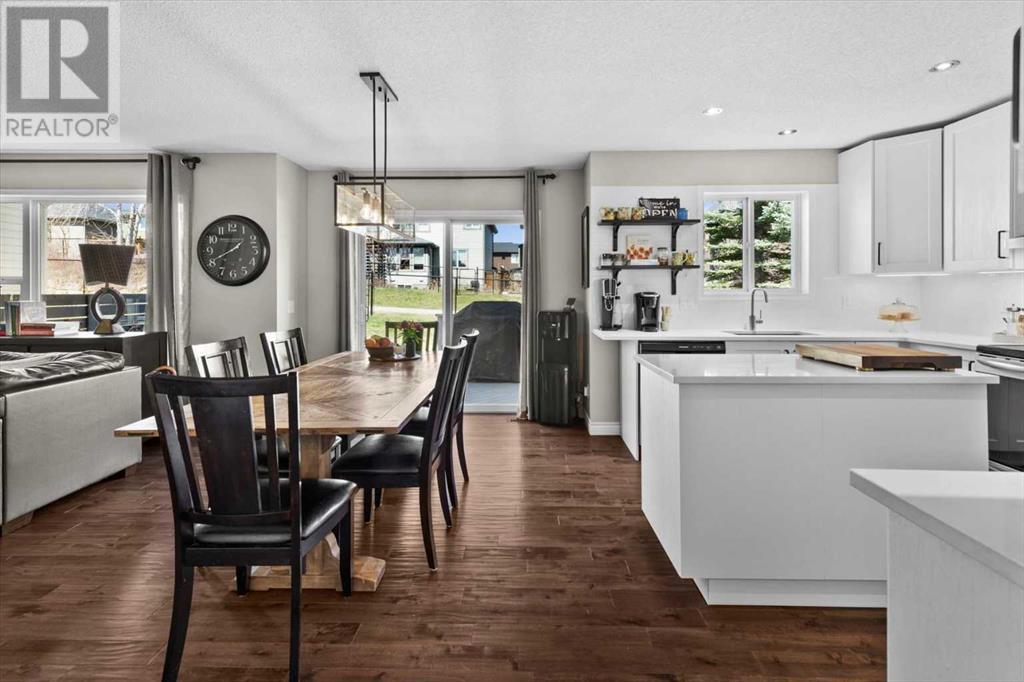Single Family House for Sale in  Rocky Ridge Green NW Rocky Ridge Calgary 