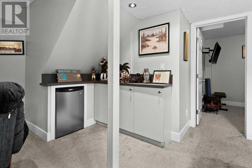 Single Family House for Sale in  Rocky Ridge Green NW Rocky Ridge Calgary 