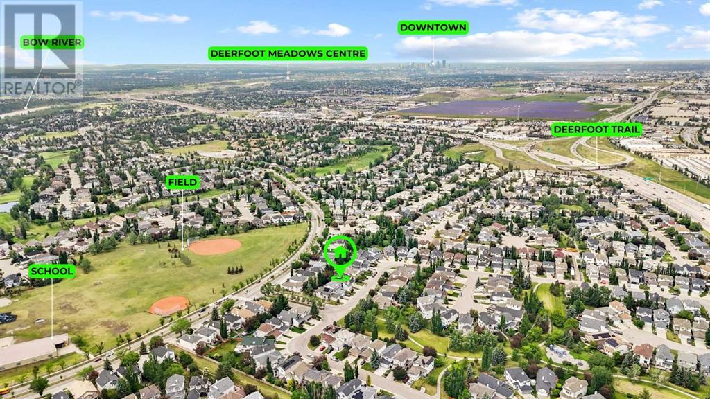 Single Family House for Sale in  Douglas Ridge Green SE Douglasdale/Glen Calgary 